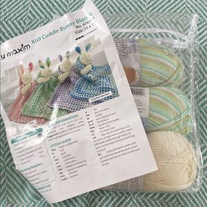 Mary Maxim Cuddle Bunny Blankie Kit